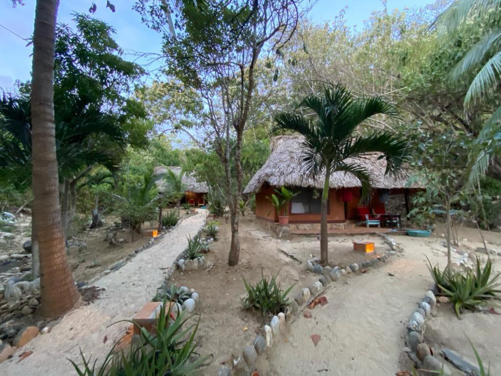 Hotel Bahia De La Luna Arroyo Cruz Eksteriør bilde