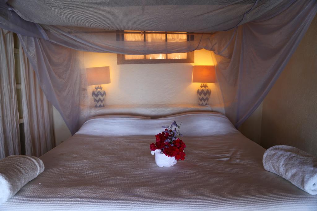 Hotel Bahia De La Luna Arroyo Cruz Eksteriør bilde